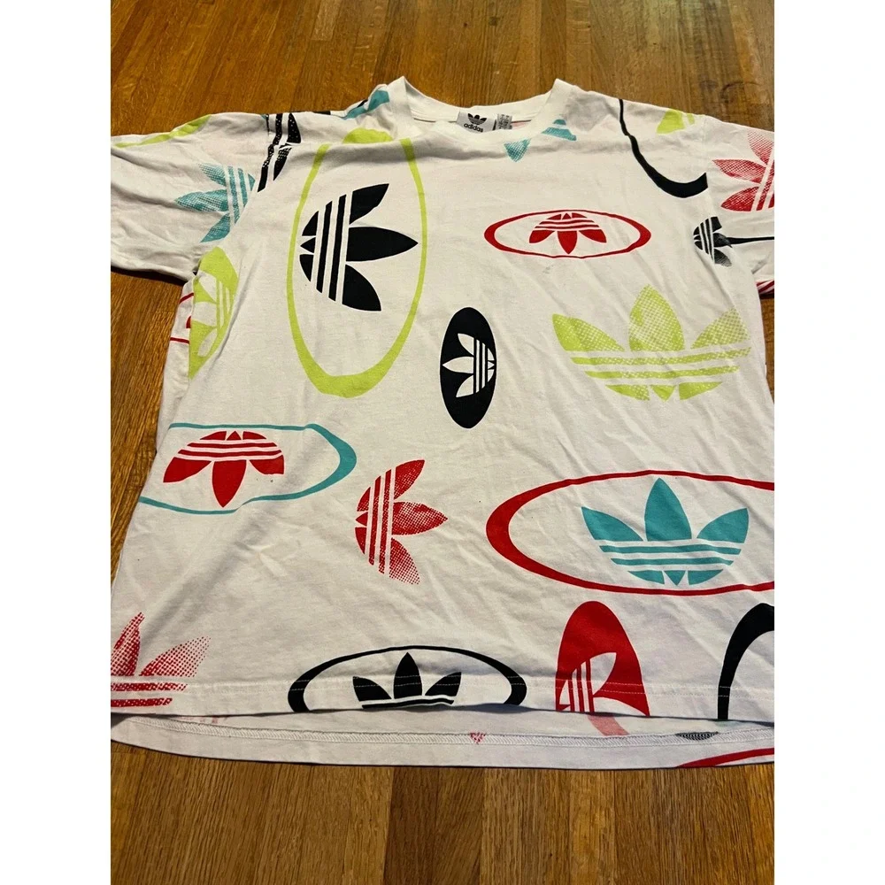adidas originals trefoil